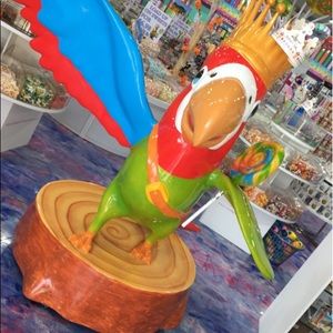 Meet your Posher, Logan